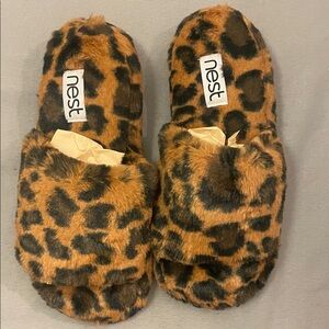 NEST Animal Print Faux Fur Cozy Slippers